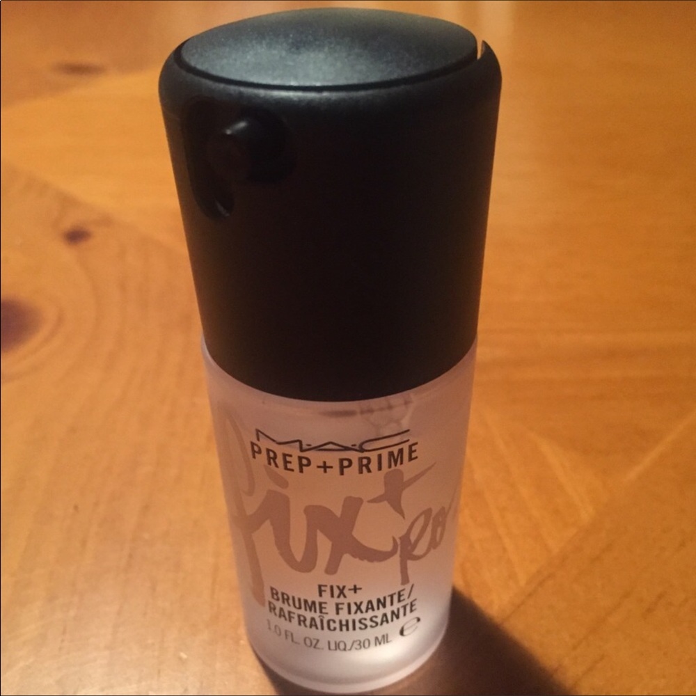 MAC Prep + Prime Fix + Rose Setting Spray - Picture 3 of 7
